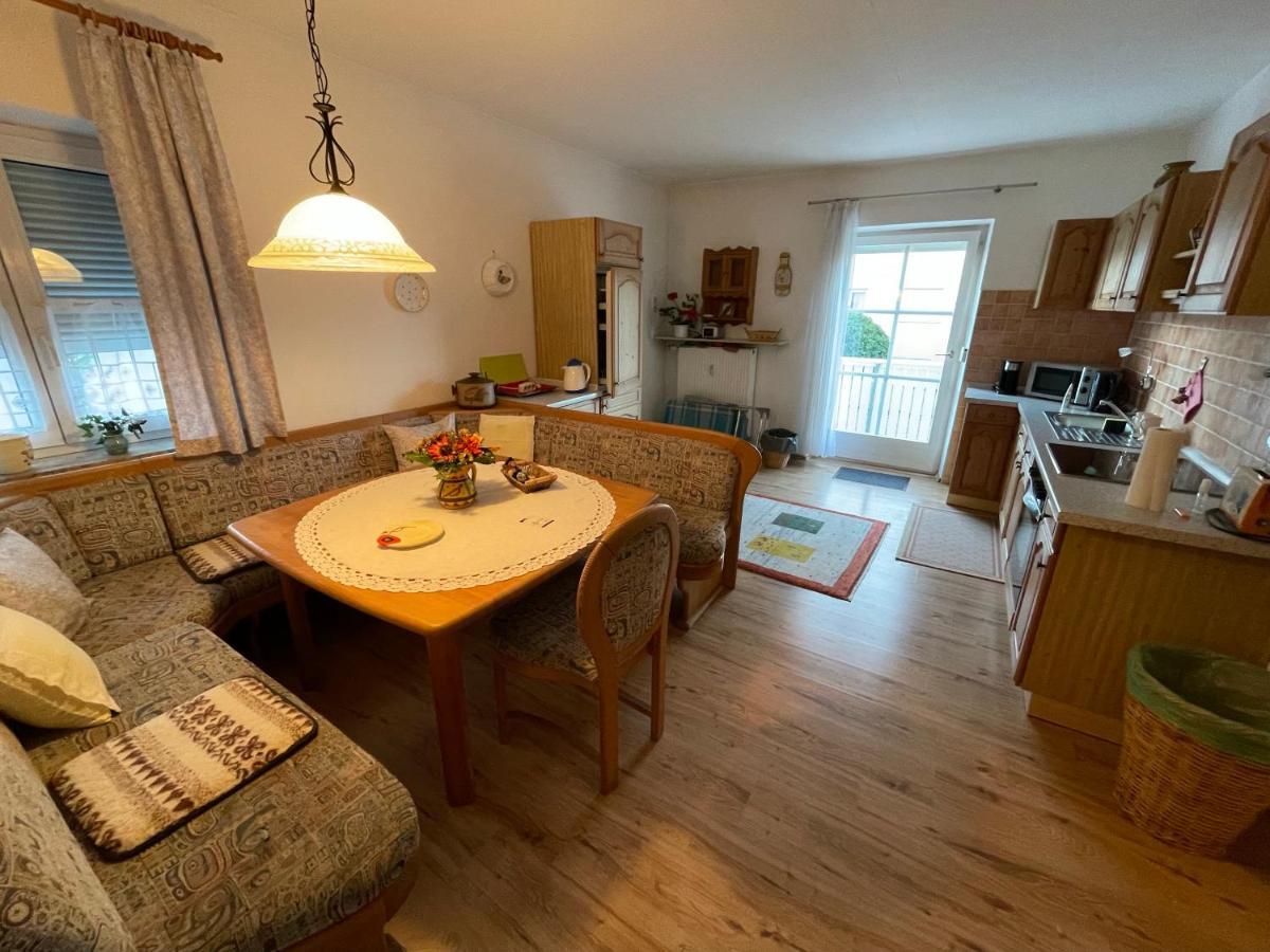 Schoene Ferienwohnung In Bahnhofsnaehe Fuer Urlaub, Studium Oder Arbeit Deggendorf Kültér fotó