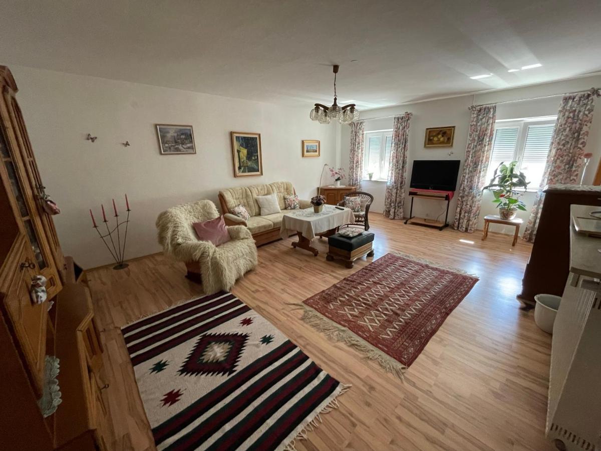 Schoene Ferienwohnung In Bahnhofsnaehe Fuer Urlaub, Studium Oder Arbeit Deggendorf Kültér fotó