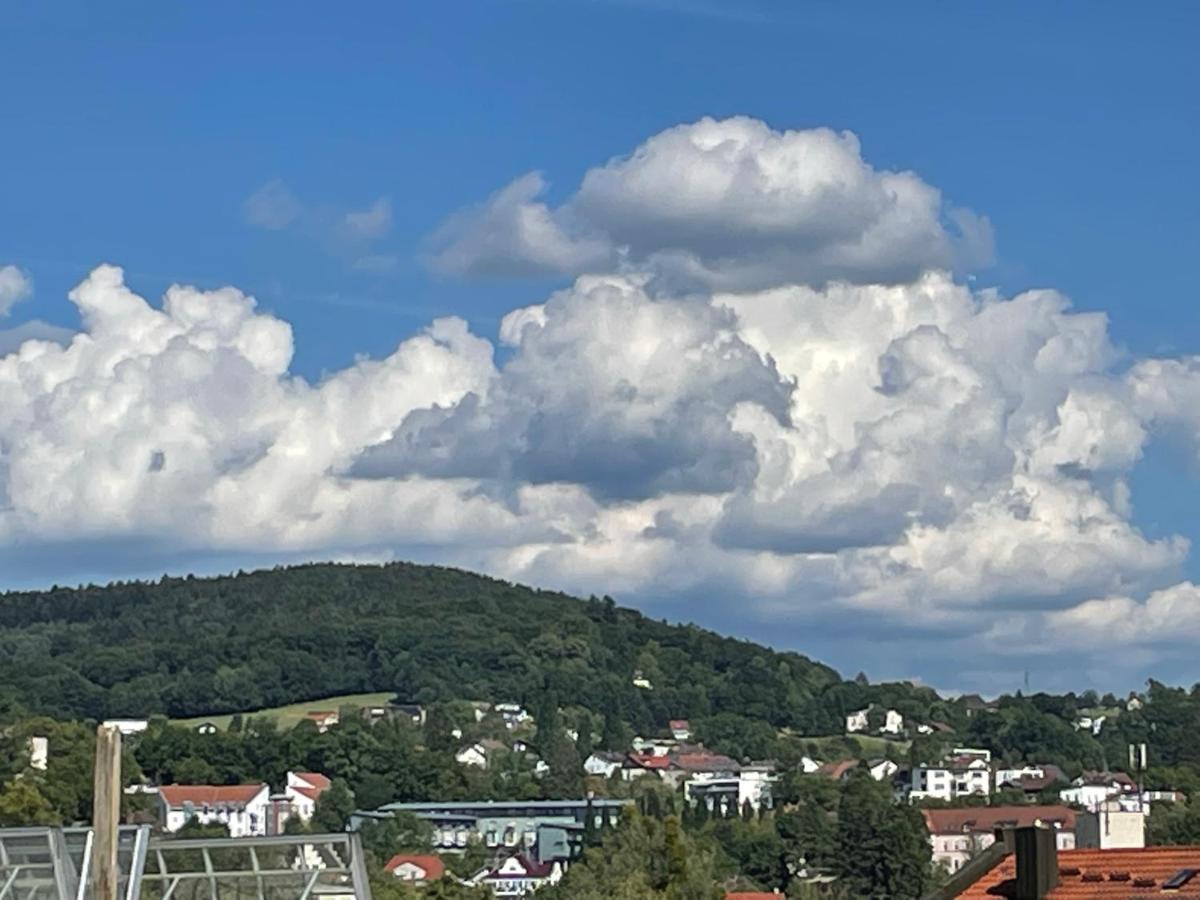Schoene Ferienwohnung In Bahnhofsnaehe Fuer Urlaub, Studium Oder Arbeit Deggendorf Kültér fotó