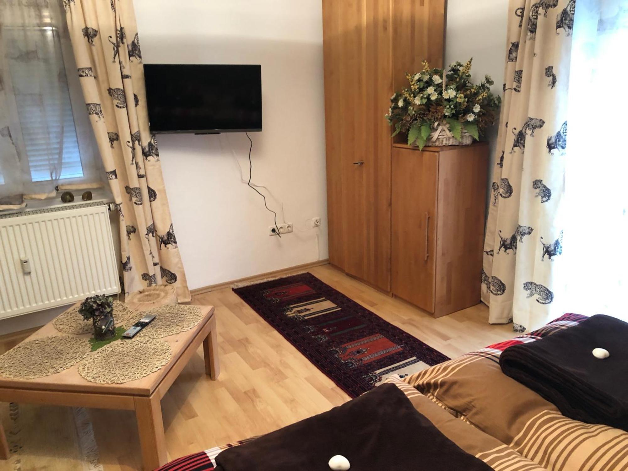 Schoene Ferienwohnung In Bahnhofsnaehe Fuer Urlaub, Studium Oder Arbeit Deggendorf Kültér fotó