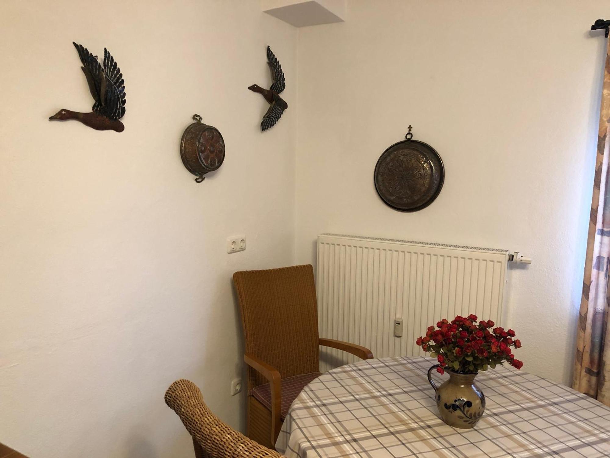 Schoene Ferienwohnung In Bahnhofsnaehe Fuer Urlaub, Studium Oder Arbeit Deggendorf Kültér fotó