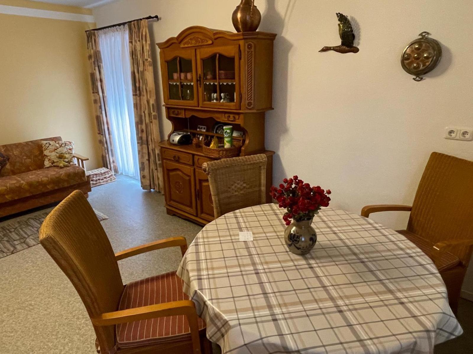 Schoene Ferienwohnung In Bahnhofsnaehe Fuer Urlaub, Studium Oder Arbeit Deggendorf Kültér fotó