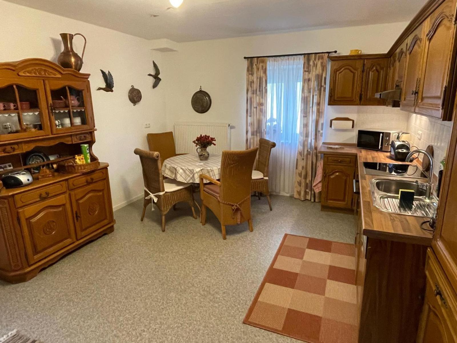 Schoene Ferienwohnung In Bahnhofsnaehe Fuer Urlaub, Studium Oder Arbeit Deggendorf Kültér fotó